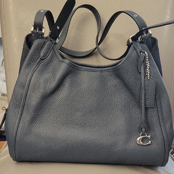 Coach Bella Shoulder Bag - Picture 1 of 5